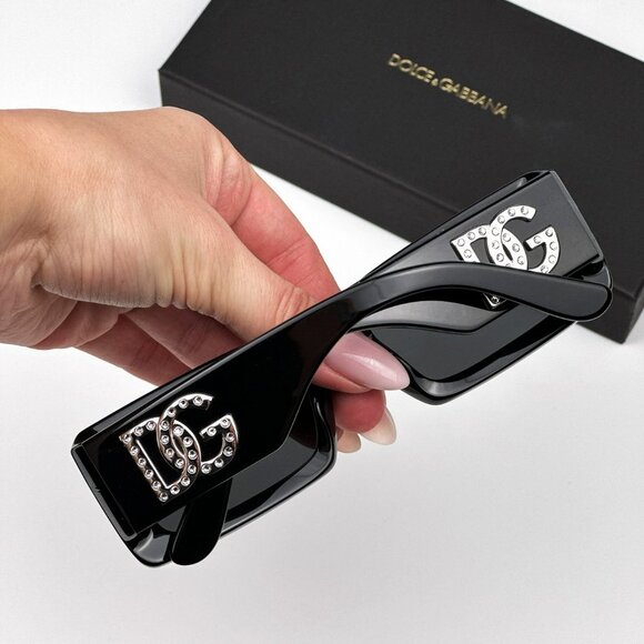 D&G DG4447B 335587 Sunglasses Black Dark Grey Rectangle Unisex main image 6